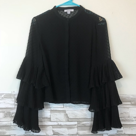 Lucy Paris Tops - Gorgeous beautiful blouse Lucy Paris